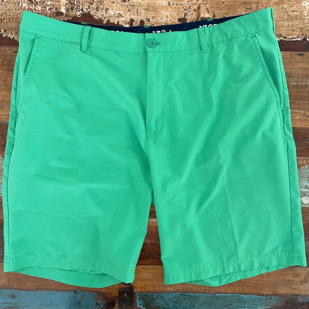 IZOD‎ Golf Performance Shorts Size 42